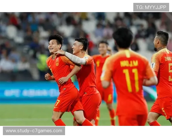 国足力克强敌挺进亚洲杯决赛创下历史最佳战绩引发全国球迷热议 国足力克强敌挺进亚洲杯决赛创下历史最佳战绩引发全国球迷热议