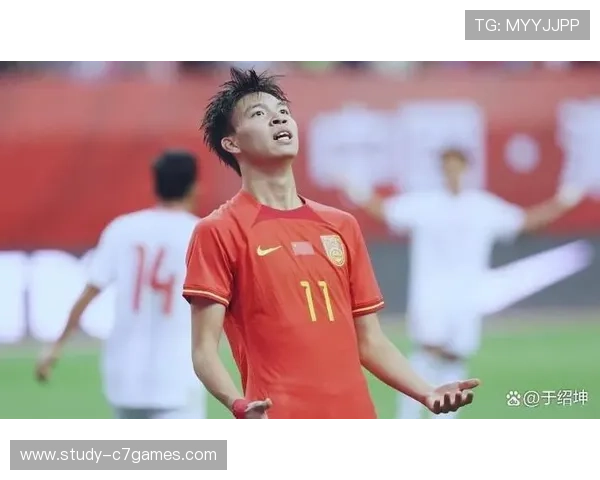 国家队关键战逆转取胜新星爆发引发联赛格局全面震荡与关注持续热 国家队关键战逆转取胜新星爆发引发联赛格局全面震荡与关注持续热