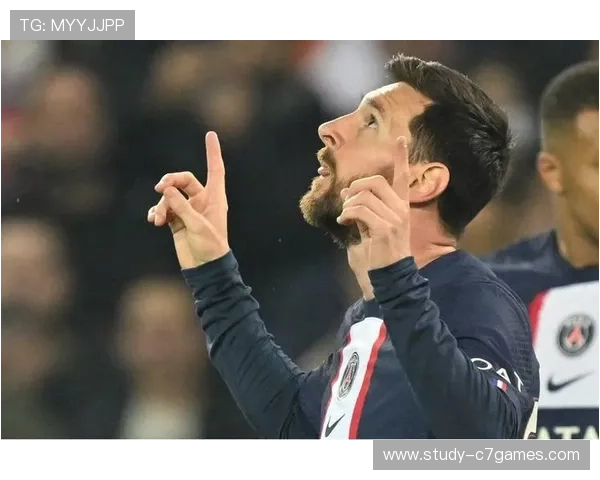 梅西再创辉煌助巴黎逆转胜利引爆全球球迷热情 梅西再创辉煌助巴黎逆转胜利引爆全球球迷热情