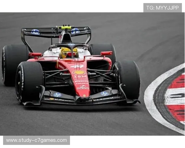 F1赛季高潮再起 维斯塔潘夺冠悬念升级 各车队争夺战愈发激烈