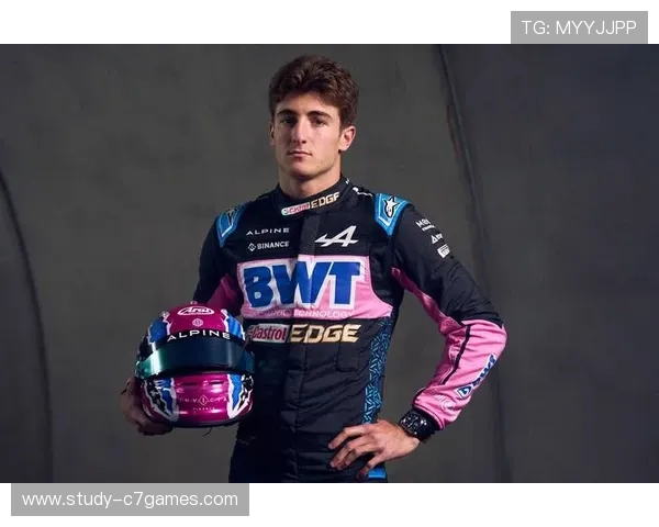 F1赛季最新动态：车队阵容调整与技术创新引发激烈讨论