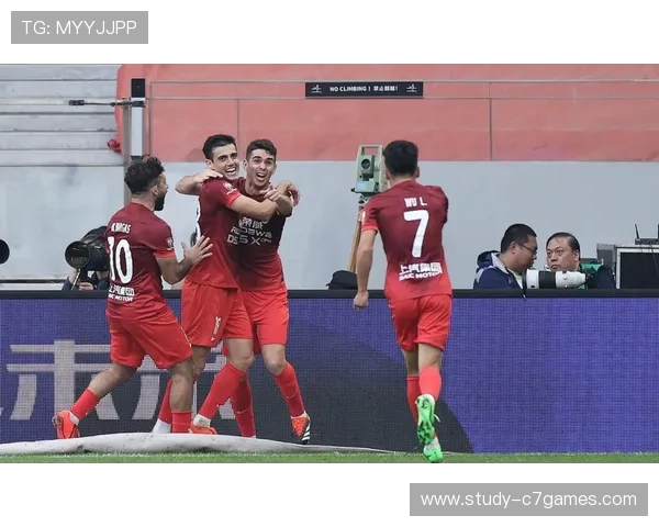 中超联赛迎来关键对决，本轮焦点战激烈角逐新排名