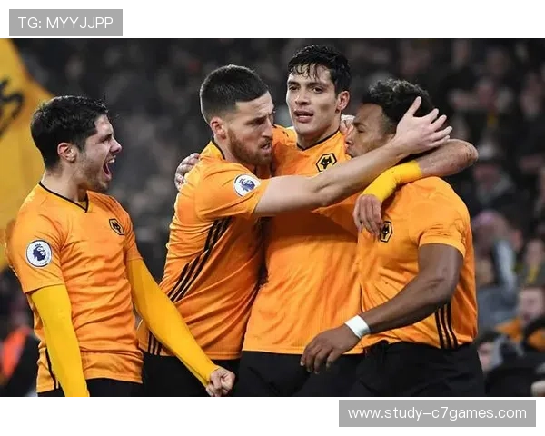 狼队崛起之路：从重建到挑战西部霸主的激情征程